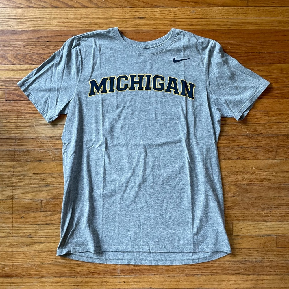 NIKE/MICHIGAN STATE edition t-shirt